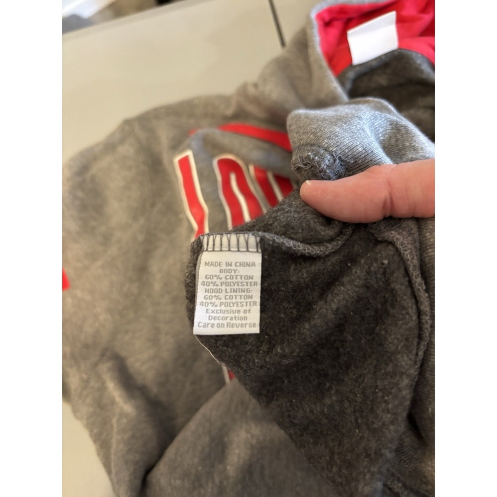 University Of Louisville Cardinals Captivating Hooded Sweatshirt Sz M *READ* - Picture 6 of 7